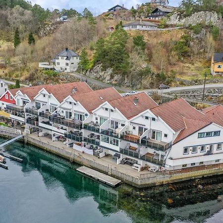 Апарт готель Tysnes Sjo Og Fritid Uggdal Екстер'єр фото